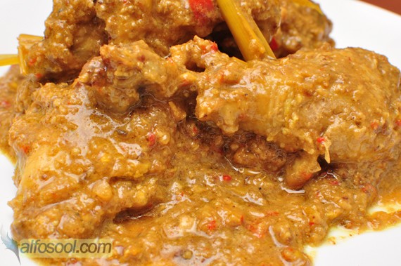 Quick and Easy Chicken Rendang