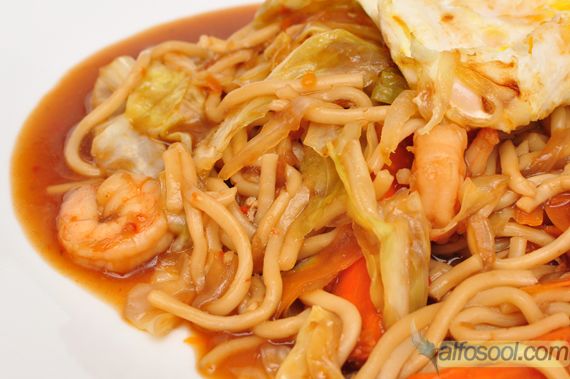 Easy and Quick Hokkien Style Noodle/Mee Goreng Hokkien with Fried Egg